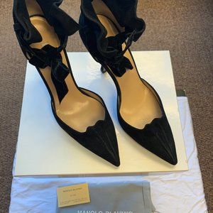 Manolo Blahnik Heels Black